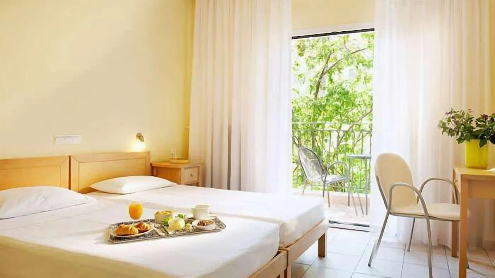 **  Hanioti Hotel Greece